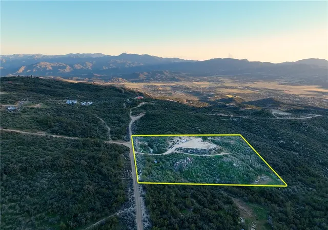 5th image of 40521 Tweedie Trl, Anza, CA 92539 | MLS# SW26043155