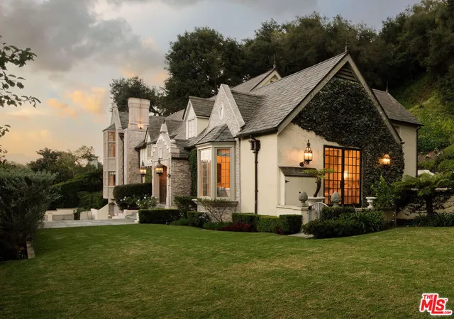 4th image of 10950 Bellagio Rd, Los Angeles, CA 90077 | MLS# 26664149