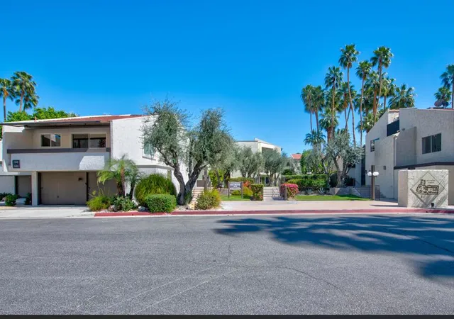 2nd image of 1490 S Camino Real #206, Palm Springs, CA 92264 | MLS# 219144767PS
