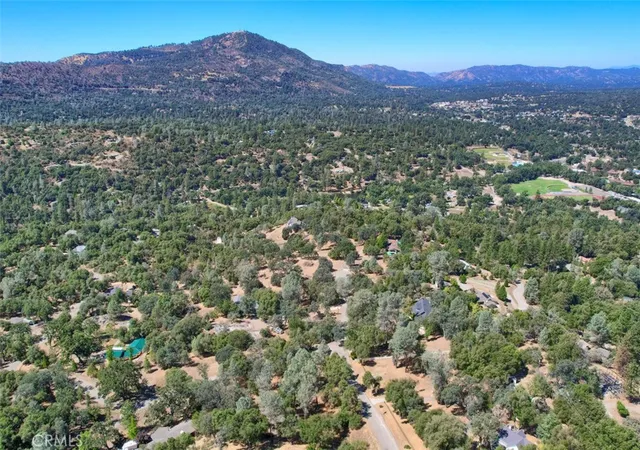 38th image of 39406 John West Rd, Oakhurst, CA 93644 | MLS# FR26055834