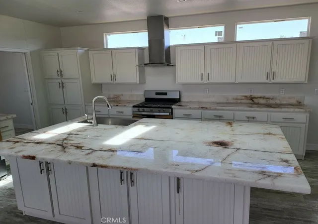 1st image of 21500 Lassen #122, Chatsworth, CA 91311 | MLS# SR26055902