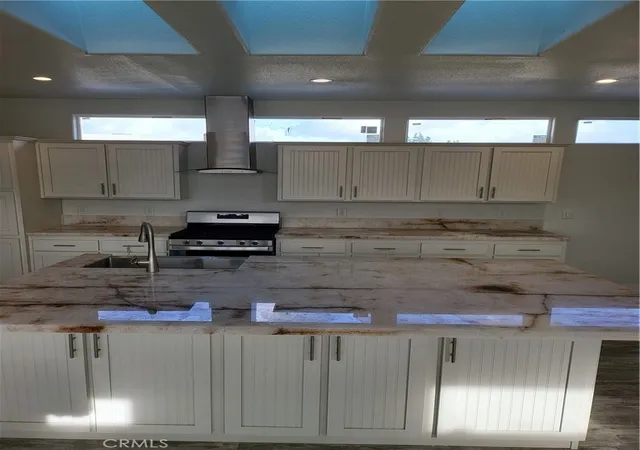 2nd image of 21500 Lassen #122, Chatsworth, CA 91311 | MLS# SR26055902