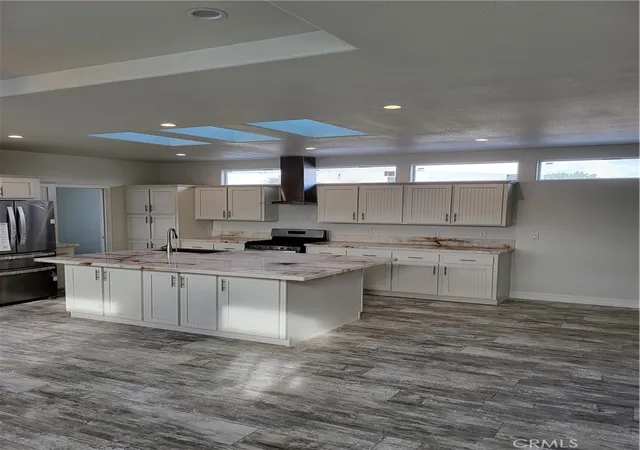 3rd image of 21500 Lassen #122, Chatsworth, CA 91311 | MLS# SR26055902