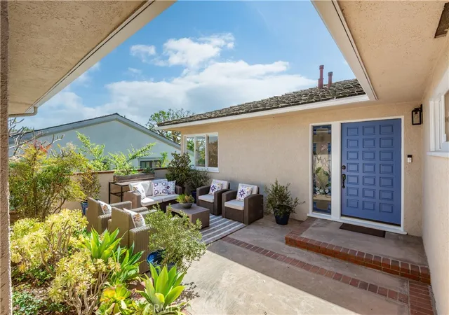 Homes for sale in Palos Verdes Estates, CA | 4240 Via Pinzon, Palos Verdes Estates, CA 90274 | MLS# PV26054989