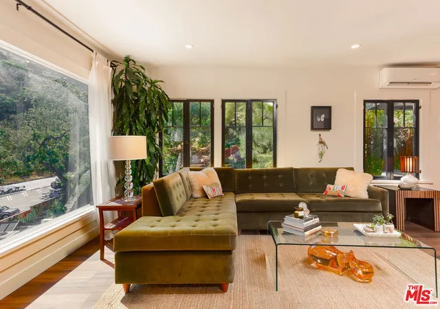 4th image of 2108 Tavern Trl, Los Angeles, CA 90046 | MLS# 26664217