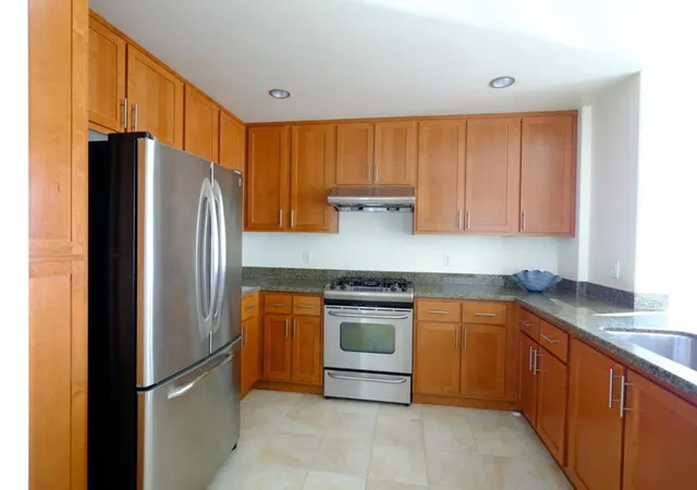 3rd image of 423 7Th St #901, Oakland, CA 94607 | MLS# ML82038641