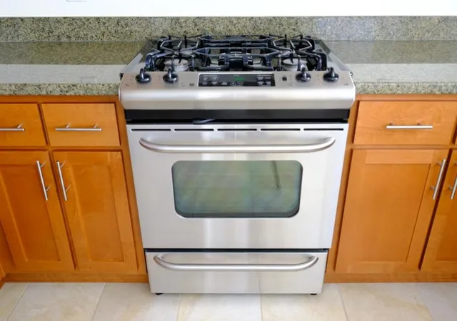 4th image of 423 7Th St #901, Oakland, CA 94607 | MLS# ML82038641