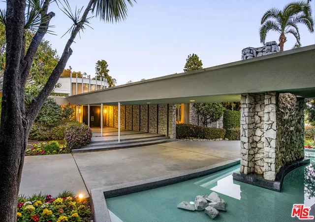 1st image of 409 Drury Ln, Beverly Hills, CA 90210 | MLS# 26663661