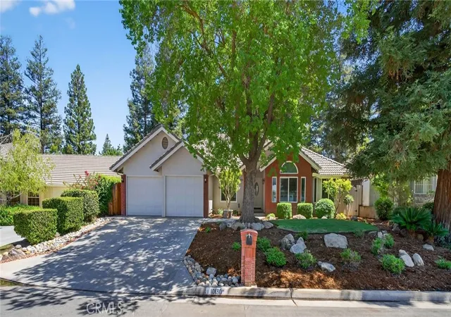 Homes for sale in Fresno, CA | 10130 N Heather Dr, Fresno, CA 93720 | MLS# SR26056117