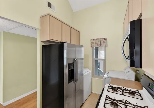3rd image of 143 Orange Blossom, Irvine, CA 92618