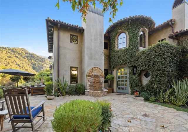 Homes for sale in Calabasas, CA | 2040 Mckain St, Calabasas, CA 91302 | MLS# SR26056238