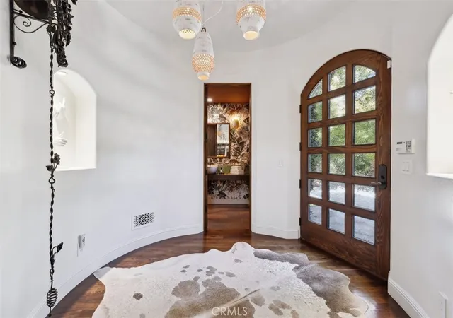Homes for sale in Calabasas, CA | 2040 Mckain St, Calabasas, CA 91302 | MLS# SR26056238