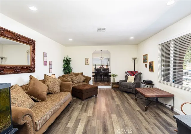Photo 3 of Sale Pending at 28300 Rawlings, Hemet, CA 92544 | MLS# SW26056355 | Listing updated on 2026-06-17