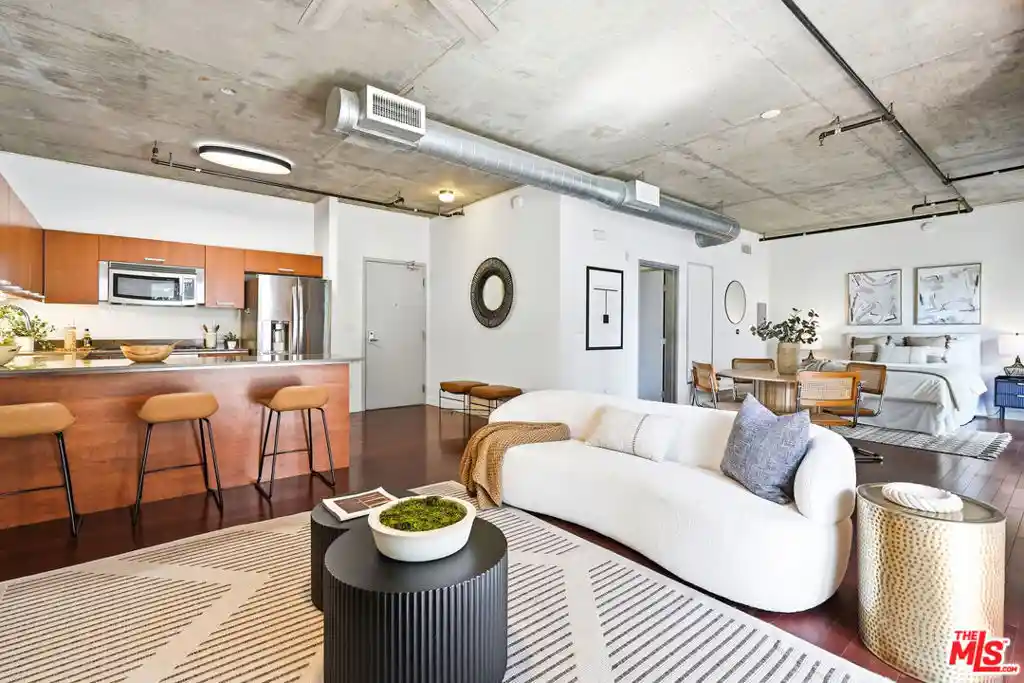 645 W 9Th St, 645 W 9Th St, Los Angeles, CA 90015