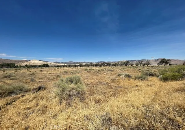 2nd image of 15000 Highline Rd, Tehachapi, CA 93561 | MLS# SR26056292