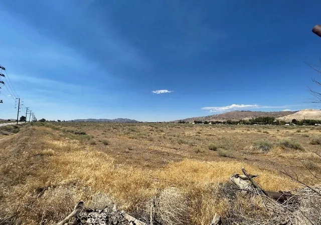 Photo 3 of Land for sale at 15000 Highline Rd, Tehachapi, CA 93561 | MLS# SR26056292 | Listing updated on 2026-09-27