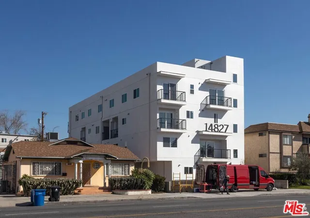 2nd image of 14827 Victory Blvd, Van Nuys, CA 91411 | MLS# 26664759