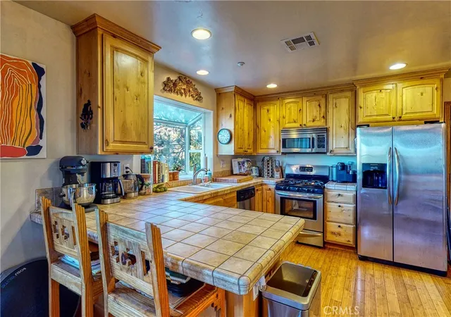 Homes for sale in Lake Arrowhead, CA | 863 Grass Valley, Lake Arrowhead, CA 92352 | MLS# IG26056320