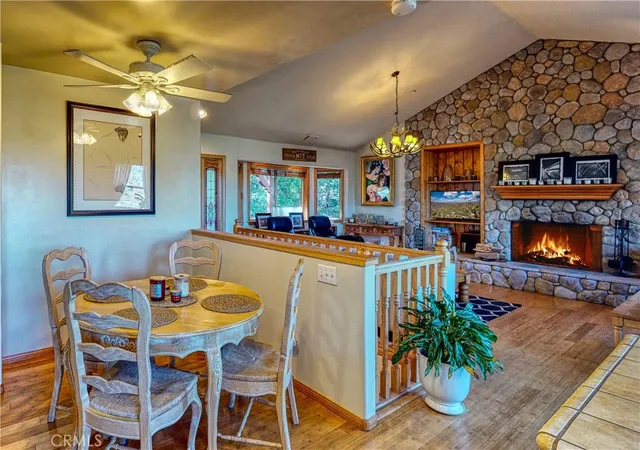 Photo 4 of Single family home for sale at 863 Grass Valley, Lake Arrowhead, CA 92352 | MLS# IG26056320 | Listing updated on 2026-09-30