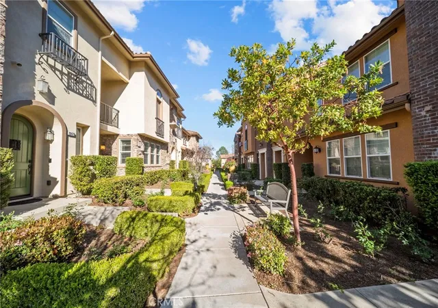 Homes for sale in Valencia, CA | 28472 Herrera, Valencia, CA 91354 | MLS# SR26056742