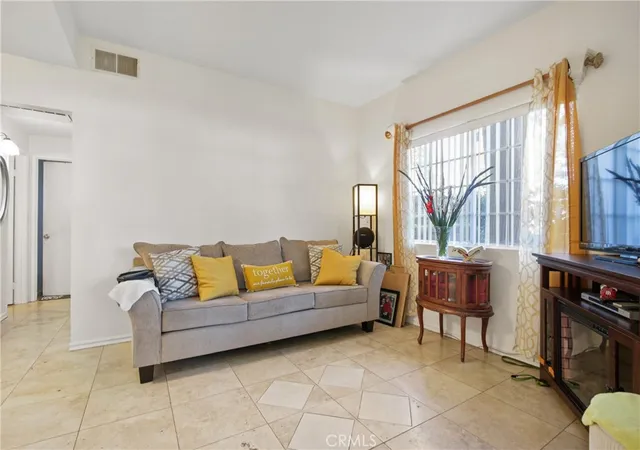 Photo 3 of Condo for sale at 7 Via Cresta, Rancho Santa Margarita, CA 92688 | MLS# PW26056835 | Listing updated on 2026-10-02