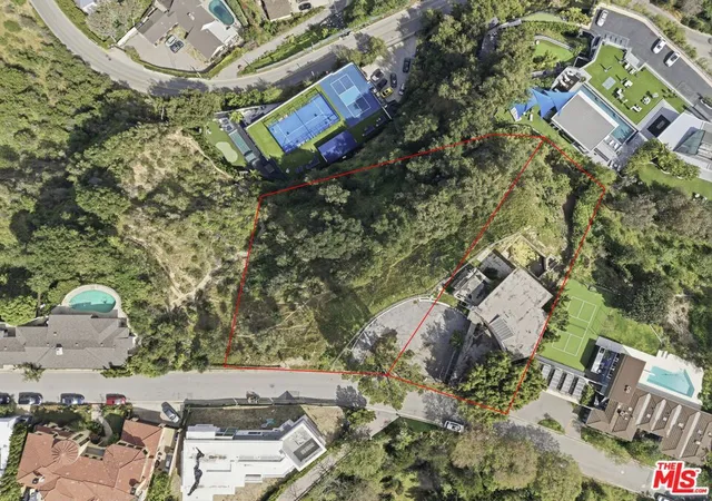 2nd image of 11287 Chalon Rd, Los Angeles, CA 90049 | MLS# 26664935