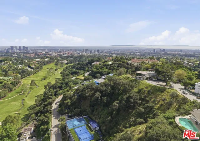 3rd image of 11287 Chalon Rd, Los Angeles, CA 90049 | MLS# 26664935