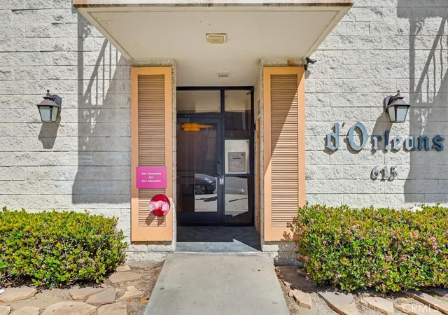 Homes for sale in Long Beach, CA | 615 Broadway, Long Beach, CA 90802