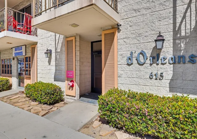 Homes for sale in Long Beach, CA | 615 Broadway, Long Beach, CA 90802