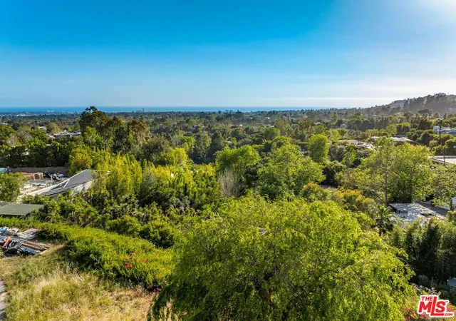 Photo 3 of Land for sale at 741 N Tigertail Rd, Los Angeles, CA 90049 | MLS# 26663665 | Listing updated on 2026-09-26