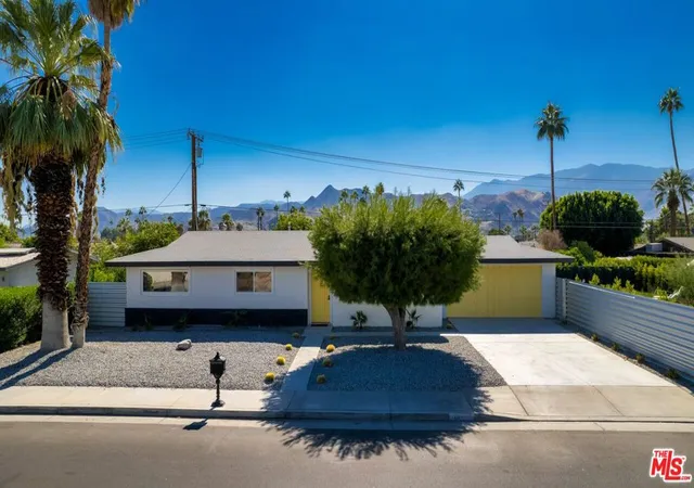 Homes for sale in Palm Springs, CA | 3841 E Camino Parocela, Palm Springs, CA 92264 | MLS# 26664753