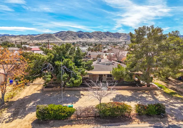 Homes for sale in Yucca Valley, CA | 57885 El Dorado Dr, Yucca Valley, CA 92284 | MLS# 219144890DA