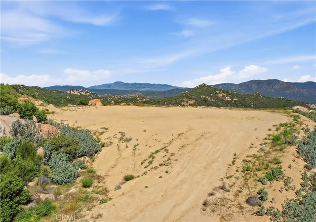 Photo 3 of Land for sale at 41591 Corte Vista Gusta, Murrieta, CA 92562 | MLS# SW26056341 | Listing updated on 2026-09-30