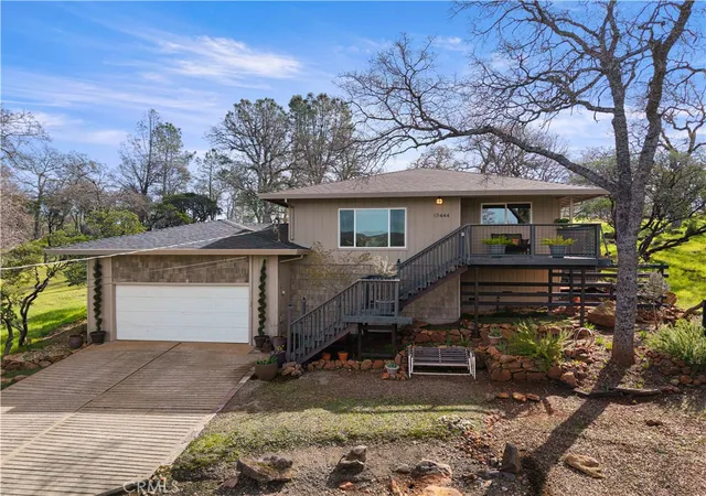 Photo 1 of Single family home for sale at 17444 Meadow View Dr, Hidden Valley Lake, CA 95467 | MLS# LC26057246 | Listing updated on 2026-10-01