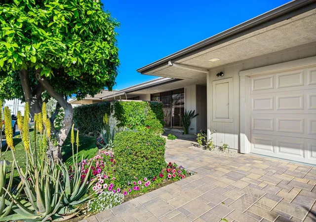 Photo 3 of Single family home for sale at 4 Rutgers Ct, Rancho Mirage, CA 92270 | MLS# 219144892PS | Listing updated on 2026-10-01