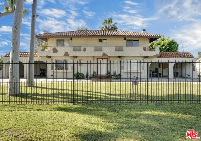 Photo 3 of Sale Pending at 4812 Live Oak St, Cudahy, CA 90201 | MLS# 26665221 | Listing updated on 2026-05-05