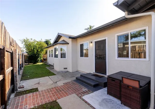 Photo 2 of Single family home for sale at 6216 Oak, Temple City, CA 91780 | MLS# AR26022384 | Listing updated on 2026-10-03