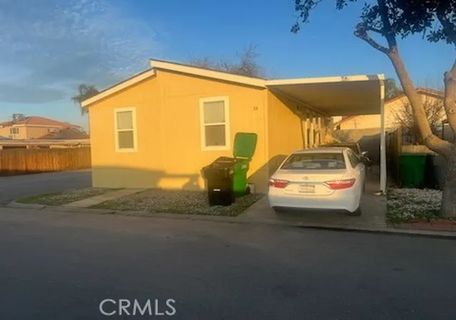 Photo 4 of Manufactured home for sale at 700 S Shefter Ave #36, Shafter, CA 93263 | MLS# SR26039861 | Listing updated on 2026-06-15