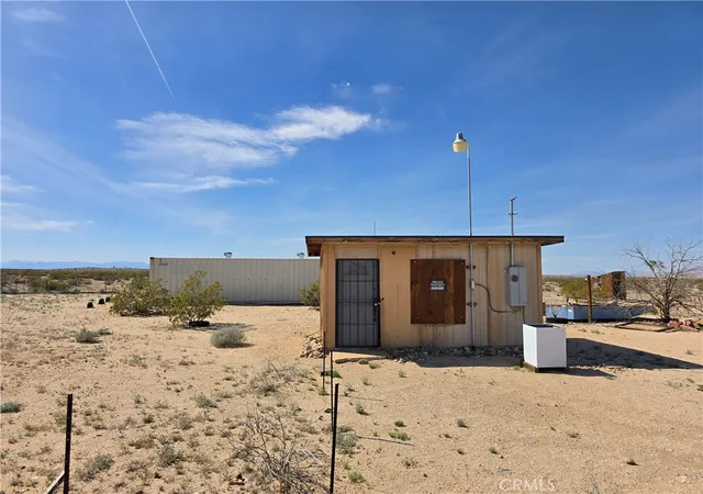 2nd image of 68980 Brant Cross, Twentynine Palms, CA 92277 | MLS# JT26057390