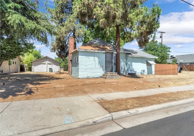 Homes for sale in Clovis, CA | 760 Sunnyside, Clovis, CA 93611 | MLS# FR26057420