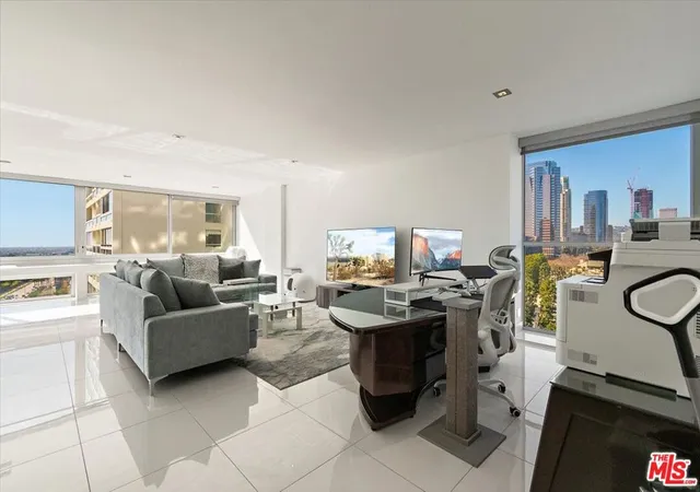 3rd image of 2222Nd Ave Of The Stars, Los Angeles, CA 90067