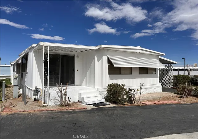 Homes for sale in Victorville, CA | 14411 Palmdale Rd #6, Victorville, CA 92392 | MLS# HD26057504