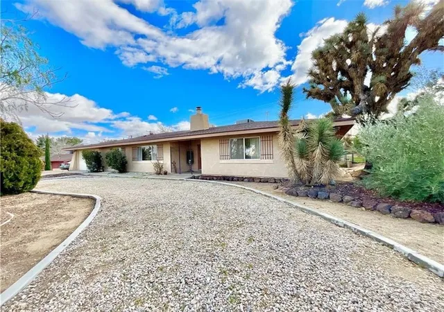 Homes for sale in Yucca Valley, CA | 56527 El Dorado Dr, Yucca Valley, CA 92284 | MLS# JT26057225