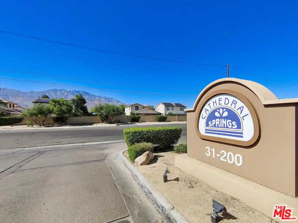 Listing Photo 2 - Condo for sale in 31200 Landau Blvd located at 31200 Landau Blvd, Cathedral, CA 92234 - Unit #2202