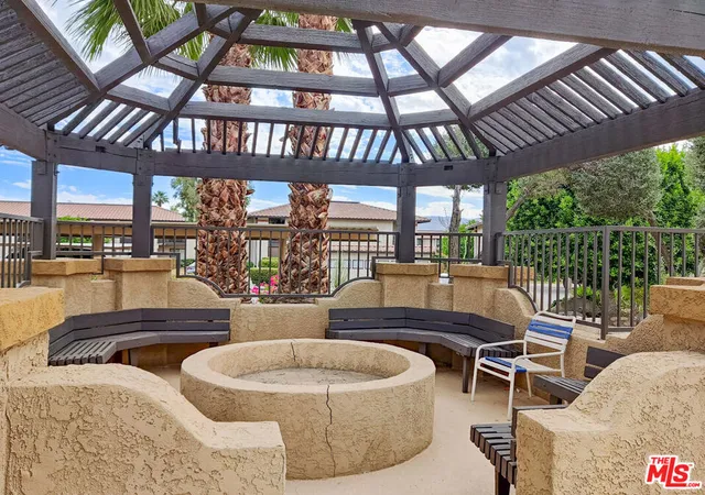 Listing Photo 4 - Condo for sale in building located at 31200 Landau Blvd, Cathedral, CA 92234 - Unit #2202