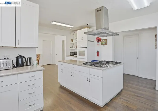 5th image of 179 Los Ranchitos Rd, San Rafael, CA 94903 | MLS# 41127432