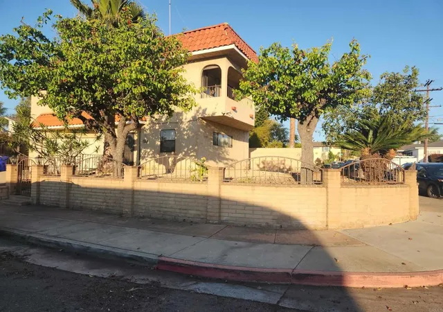 Homes for sale in San Diego, CA | 4208 Napier St, San Diego, CA 92110 | MLS# PTP2602014