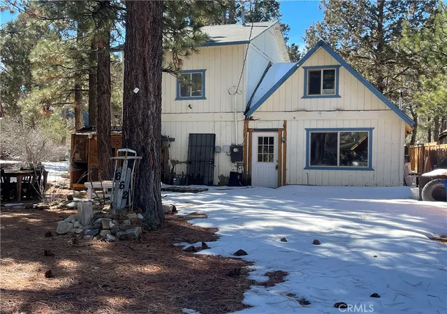 Homes for sale in Sugarloaf, CA | 662 Riverside, Sugarloaf, CA 92386 | MLS# IV26057778