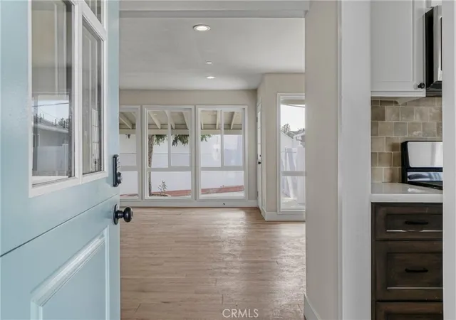 5th image of 7909 Aldea Ave, Lake Balboa, CA 91406 | MLS# SR26057806