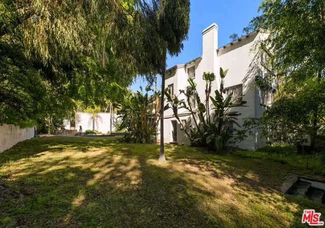5th image of 1196 Brooklawn Dr, Los Angeles, CA 90077 | MLS# 26665171